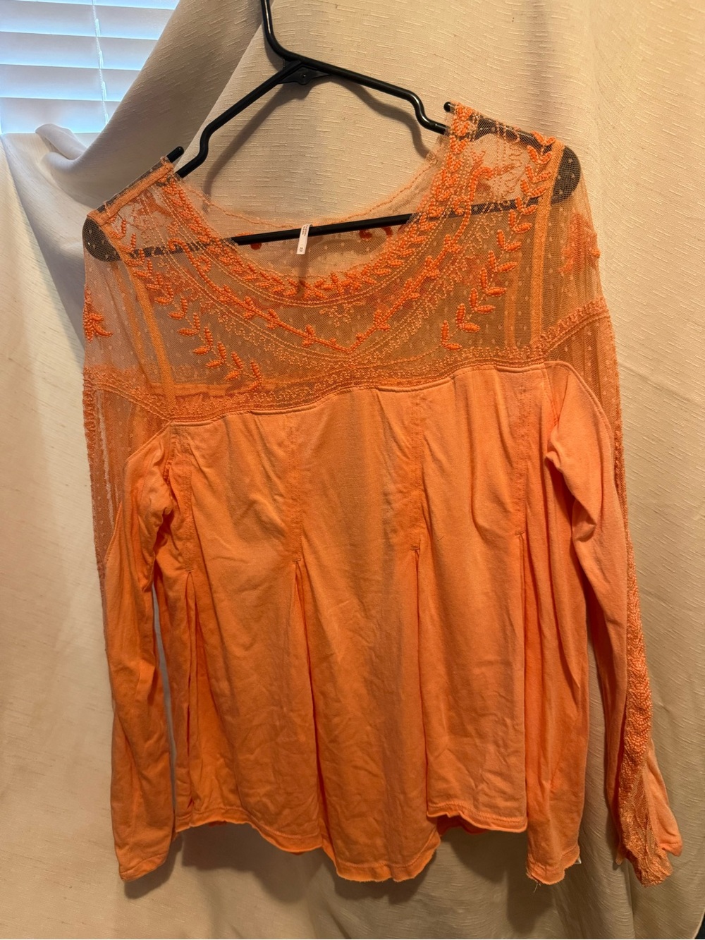 Womens Papaya Lace Yoke Long Sleeve Top